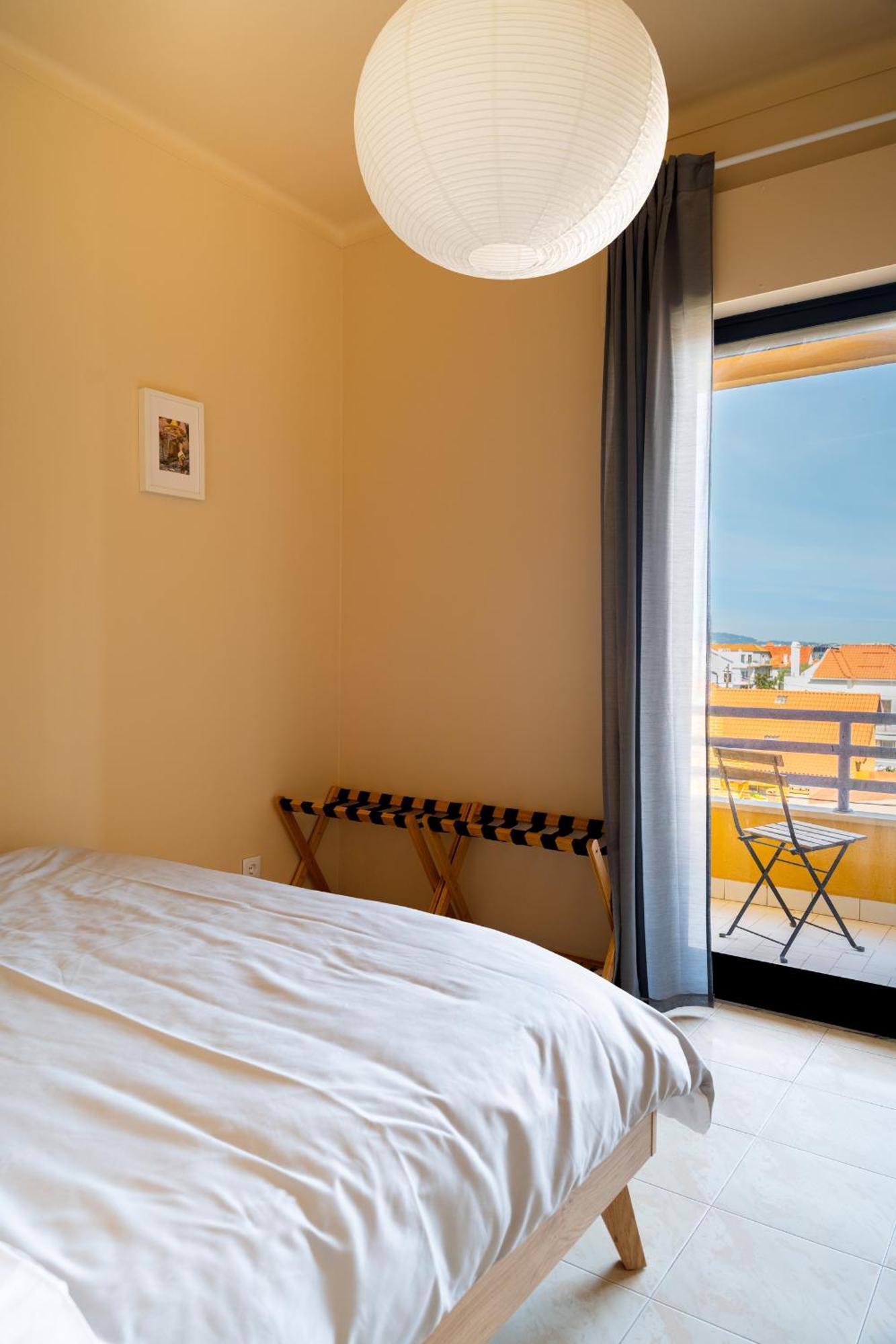 Sea View & Sundown, 150M From The Beach And Surf Spots Costa de Caparica Eksteriør bilde