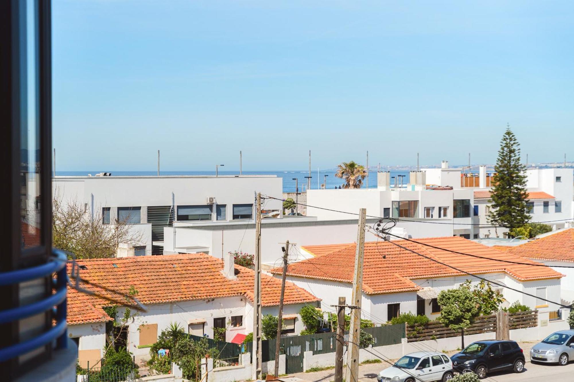 Sea View & Sundown, 150M From The Beach And Surf Spots Costa de Caparica Eksteriør bilde